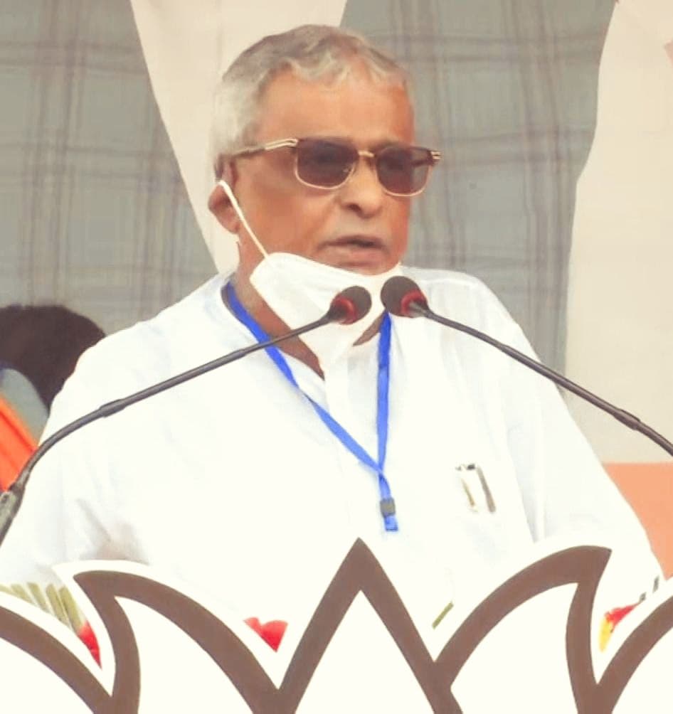 Bengal Election 2021 : वोटिंग से पहले ममता बनर्जी को बड़ा झटका, TMC के संस्थापक सदस्य Sisir Adhikari हुए अमित शाह की रैली में शामिल