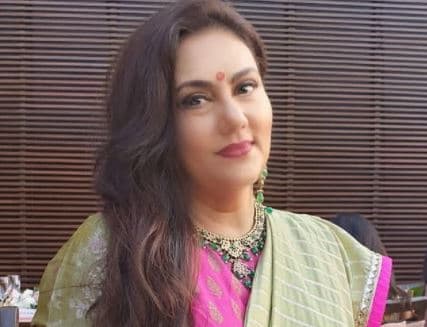 'रामायण' की 'सीता' दीपिका चिखलिया के ससुर का निधन, एक्ट्रेस ने सोशल मीडिया पर लिखा इमोशनल पोस्ट