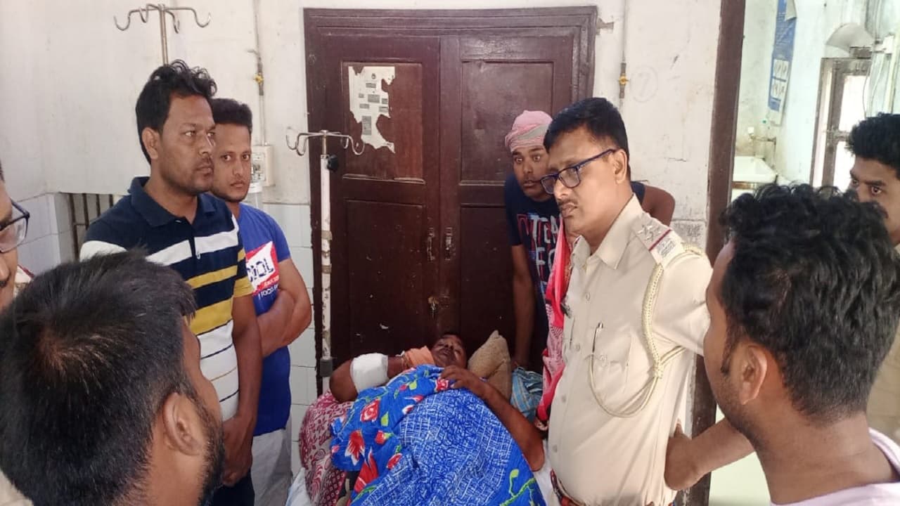 Bihar News: सीवान के गांव में घुसे डकैत, लूटपाट के बाद अंधाधुंध फायरिंग में गृह स्वामी सहित 6 लोग जख्मी