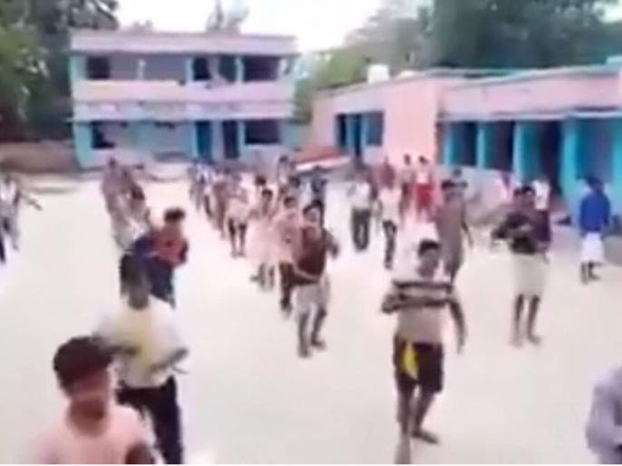 बिहार : सीवान के कोरेंटिन सेंटर में प्रवासियों ने 'संदेशे आते हैं' पर किया जमकर डांस, वीडियो हो रहा है वायरल