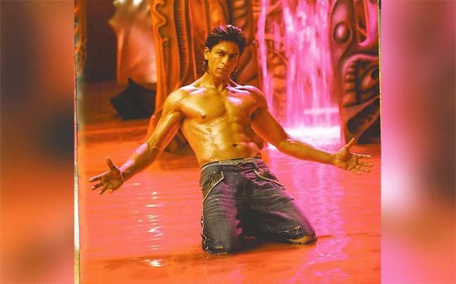 फिल्मों के लिए नहीं, बेइज्जती का बदला लेने के लिए Shahrukh Khan ने बनाए थे 6 पैक एब्स, खुद किया था खुलासा