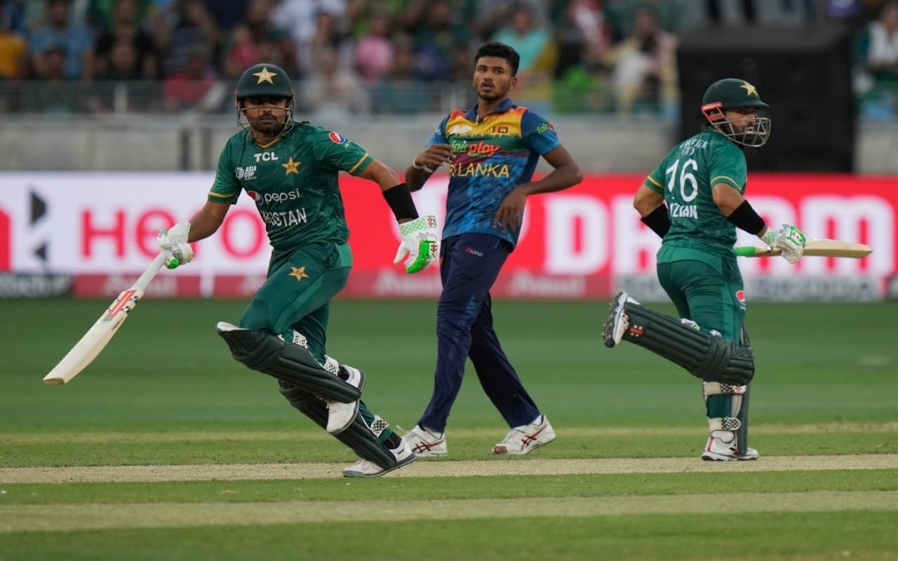 SL vs PAK Highlights: फाइनल से पहले श्रीलंका ने दिखाया दम, पाकिस्तान को 5 विकेट से रौंदा, देखें तस्वीरें SL vs PAK Highlights: फाइनल से पहले श्रीलंका ने दिखाया दम, पाकिस्तान को 5 विकेट से रौंदा, देखें तस्वीरें