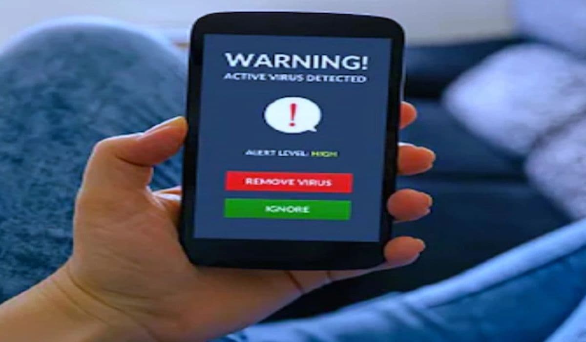 ALERT: '2021 में बिके कुल एंड्रॉयड फोन्स में से दो-तिहाई हैंडसेट्स ने यूजर्स की प्राइवेसी खतरे में डाली'