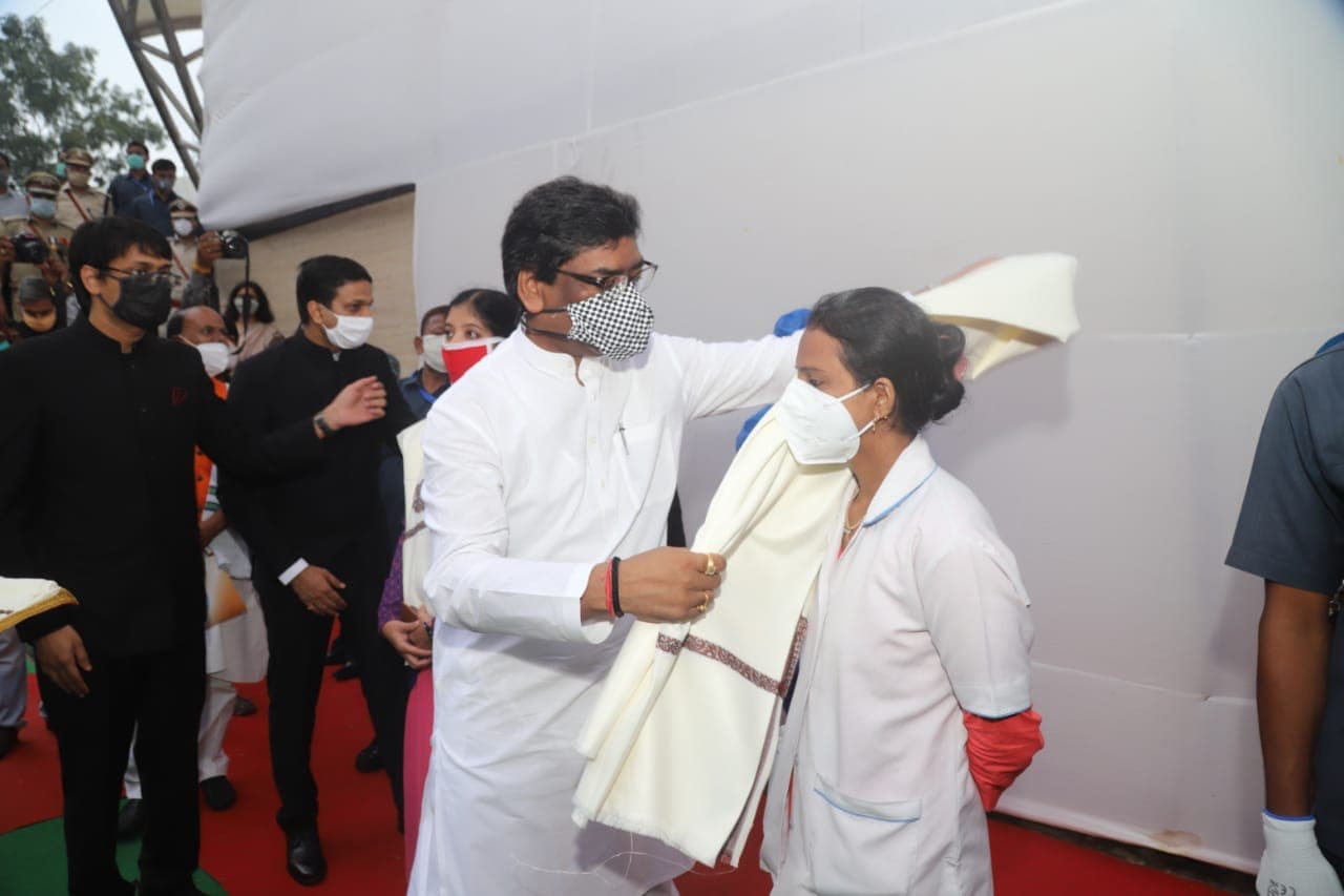 Swatantrata Diwas 2020, Jharkhand live Updates : लॉकडाउन में मजदूरों को समय से मिला भोजन, भुखमरी से किसी की नहीं हुई मौत : हेमंत सोरेन