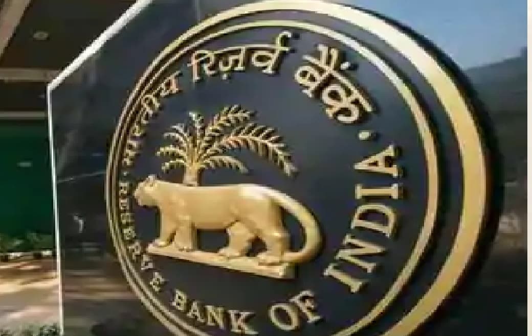 ऑनलाइन पेमेंट ऐप से भेज सकेंगे 2 लाख, कई और सुविधाएं मोबाइल ऐप पर मिलेगी, आरबीआई ने जारी किया आदेश