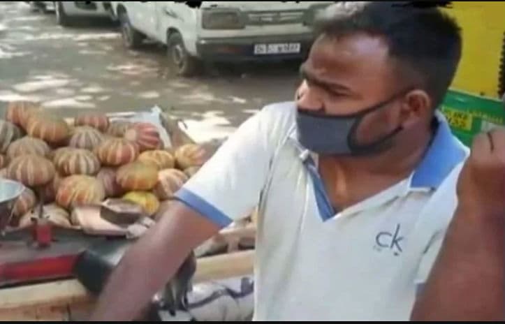 आयुष्मान खुराना के साथ काम कर चुका ये एक्टर झेल रहा आर्थिक तंगी की मार, फल बेचने को मजबूर