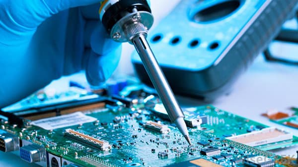 रिकार्ड स्तर पर पहुंचा आइटी उद्योग