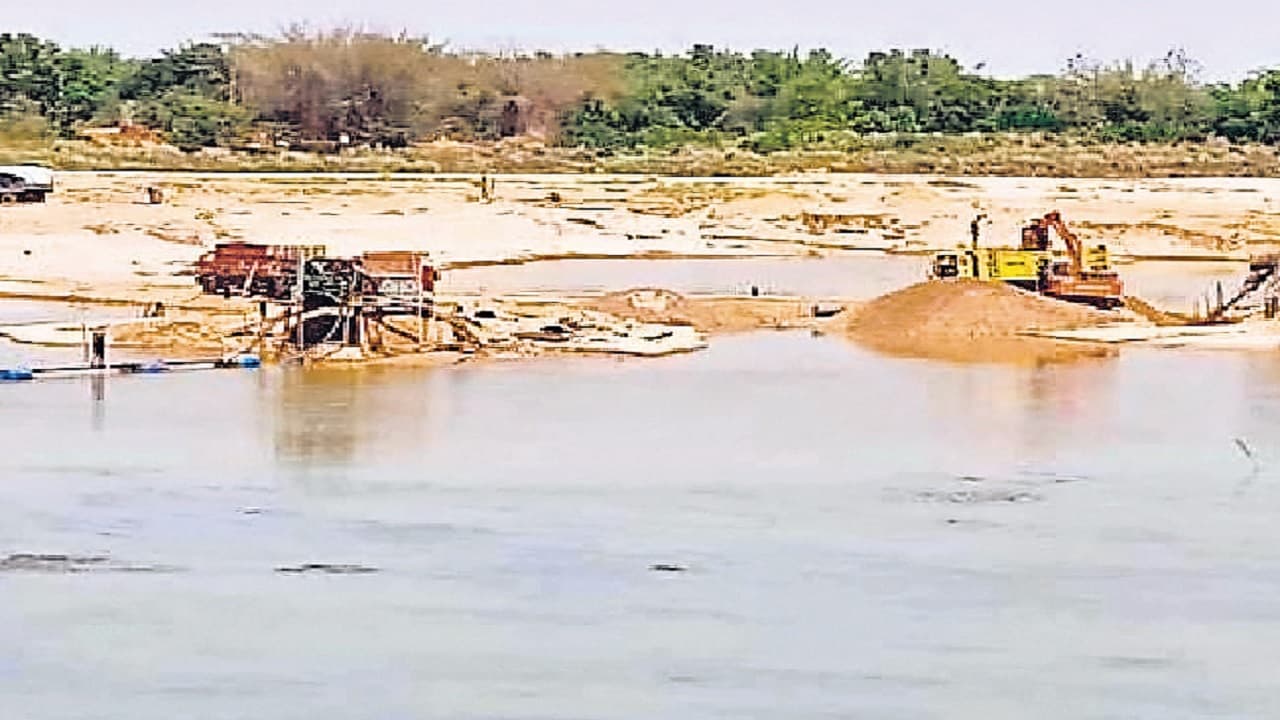 Bihar News: सोन नदी का पानी नहाने लायक भी नहीं, राज्य प्रदूषण नियंत्रण बोर्ड की सैंपल जांच में हुआ खुलासा