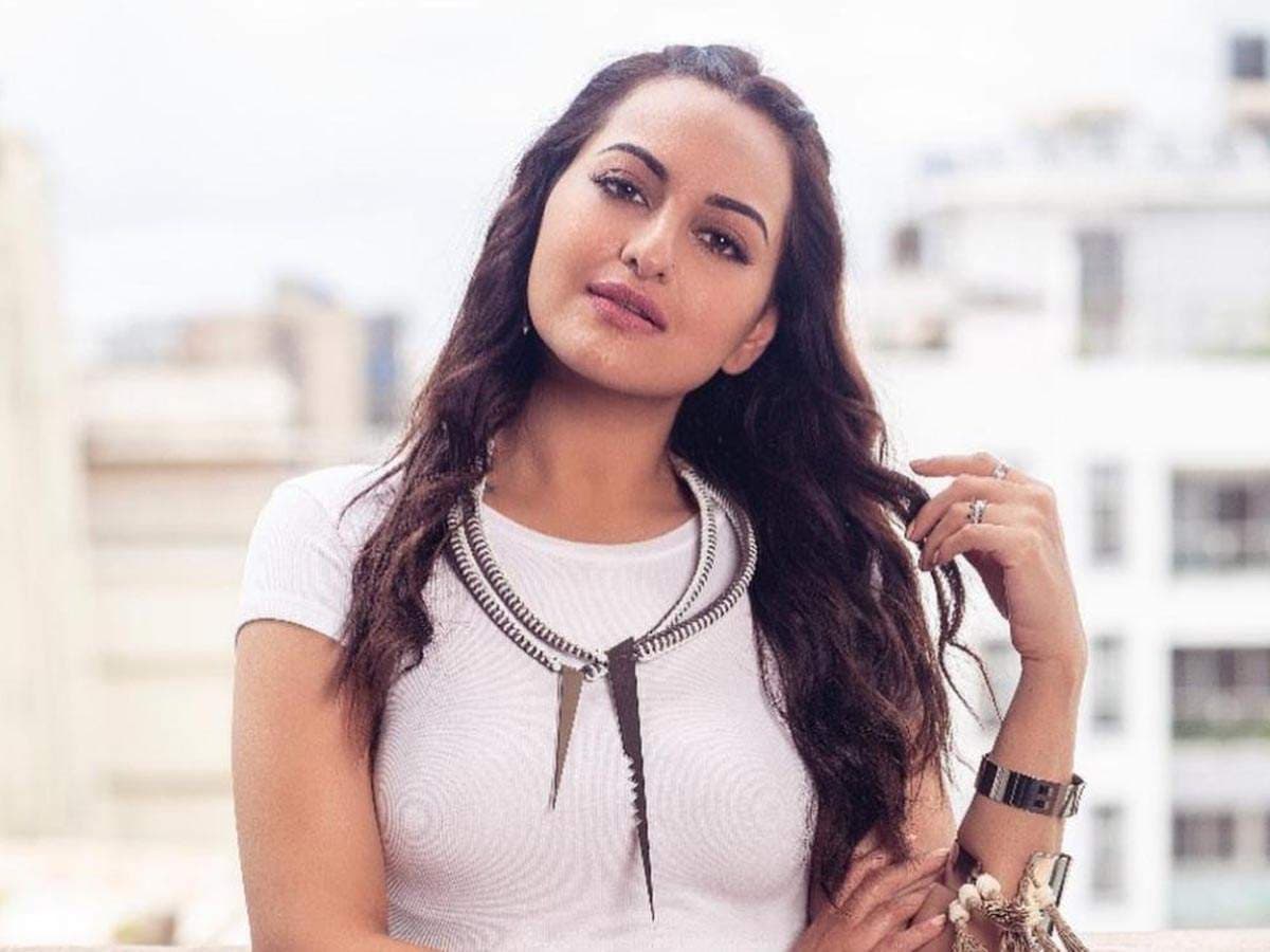 Sonakshi Sinha के खिलाफ धोखाधड़ी मामले में जारी हुआ गैर जमानती वारंट?एक्ट्रेस ने तोड़ी चुप्पी, कही ये बात
