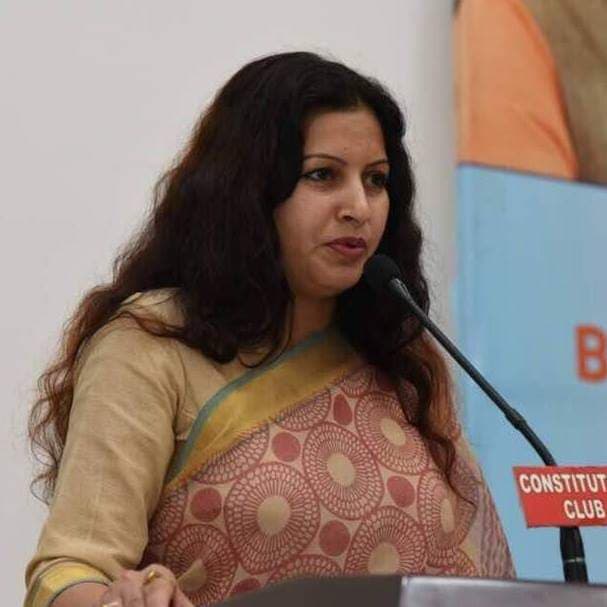 मंडी सचिव को थप्पर मारना पड़ा भारी, बीजेपी नेता Sonali Phogat पर एफआईआर दर्ज