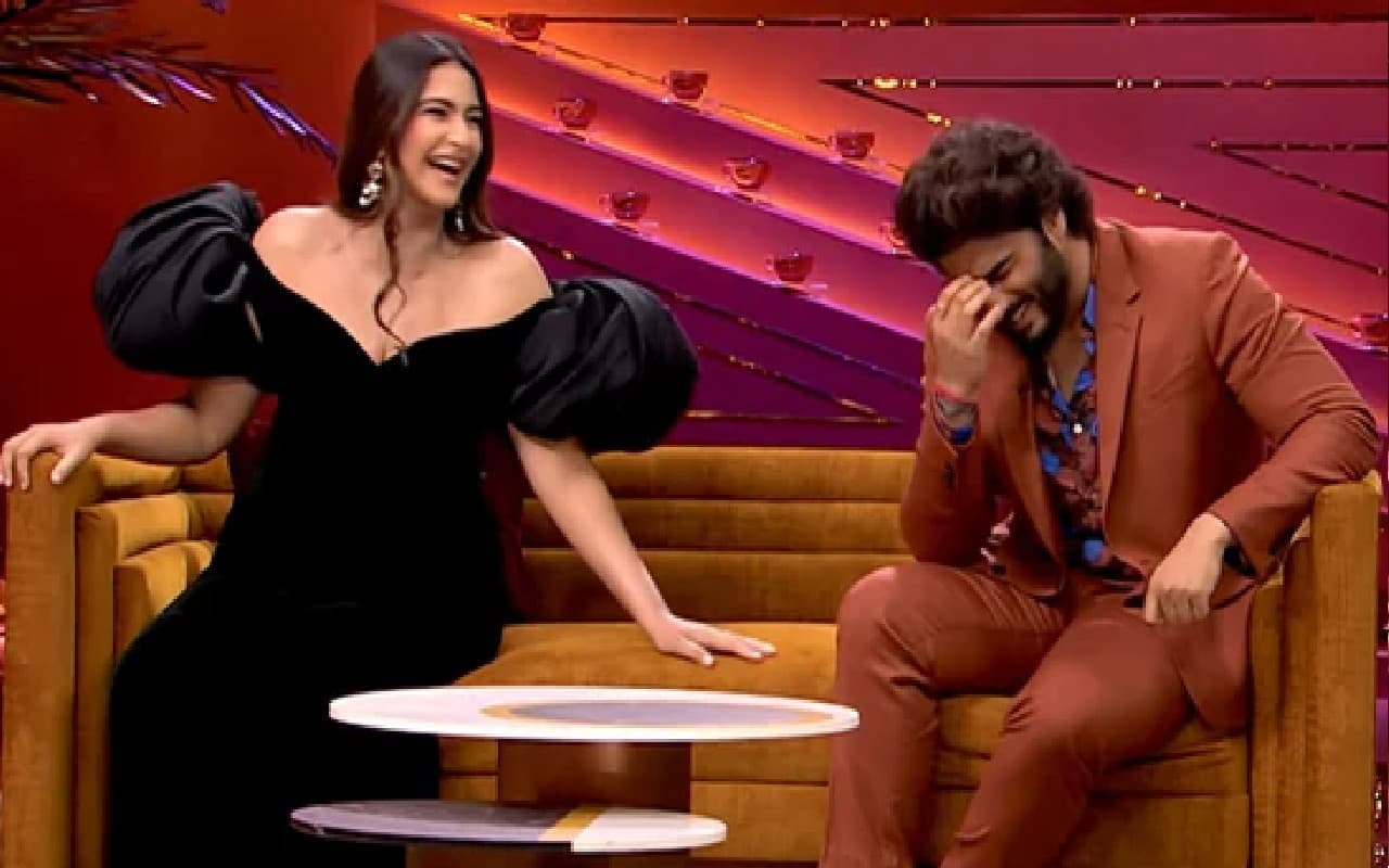Koffee With Karan 7: सोनम कपूर अपने भाईयों के बारे में कह गई ऐसी बात, सुनकर अर्जुन कपूर हुए हैरान, VIDEO