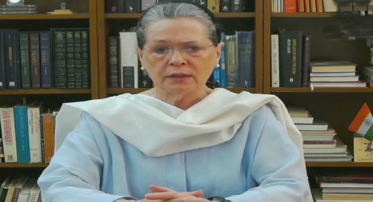 PM MODI बताएं चीन ने भारत के कितने हिस्‍से पर किया कब्‍जा, जवानों की शहादत से बौखलायी सोनिया ने दागे कई सवाल