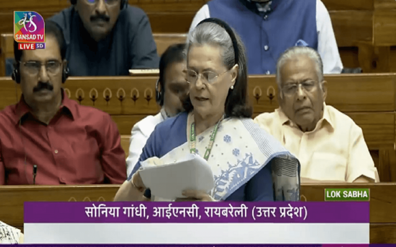 सोनिया गांधी ने कहा-महिला आरक्षण बिल राजीव गांधी का सपना, लेकिन SC, ST और OBC के लिए अलग से आरक्षण की मांग की