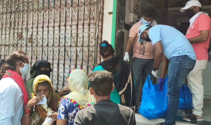 Coronavirus : सोनू सूद की पहल, अब 45,000 जरूरतमंदों को देगें भोजन