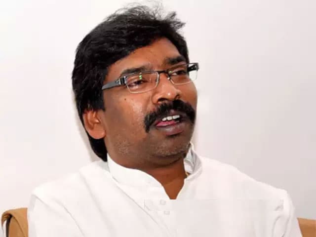 राजस्व वसूली के लिए उठायेंगे कठोर कदम, अपने पैरों पर खड़ा होगा झारखंड : सीएम