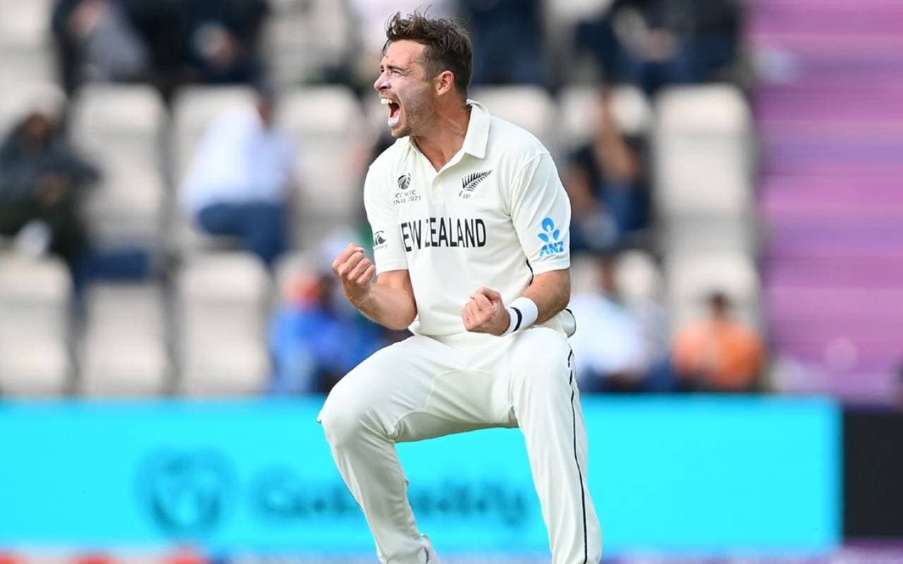 न्यूजीलैंड के कप्तान Tim Southee ने की MS Dhoni के इस रिकॉर्ड की बराबरी, बल्लेबाजी में किया कमाल न्यूजीलैंड के कप्तान Tim Southee ने की MS Dhoni के इस रिकॉर्ड की बराबरी, बल्लेबाजी में किया कमाल