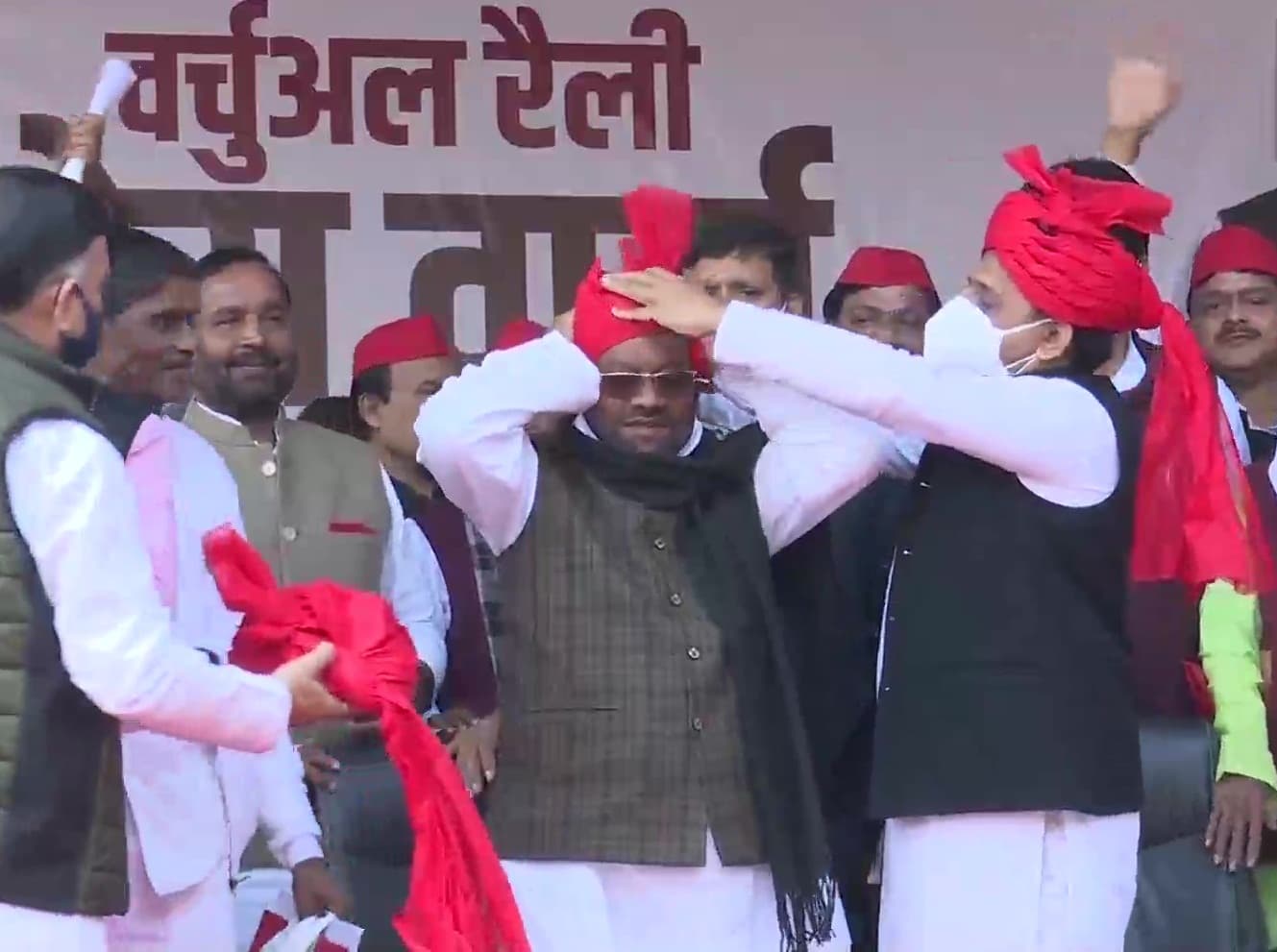 UP Election 2022: समाजवादी पार्टी में शामिल नेताओं ने बीजेपी के खिलाफ भरी हुंकार, यहां देखें लिस्ट