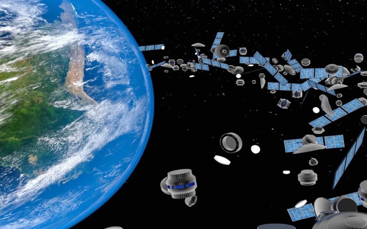 Space Junk: इंसान ने चांद को भी नहीं छोड़ा, अब अंतरिक्ष का कचरा धरती के लिए बना बड़ा खतरा