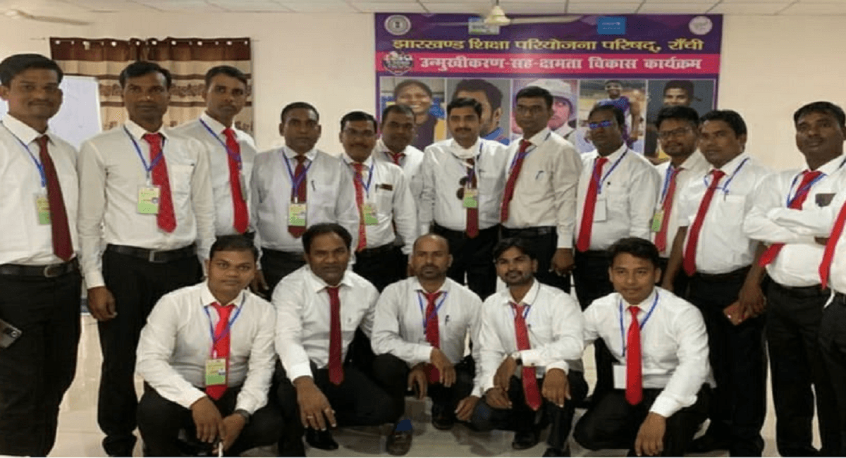 Jharkhand News : 200 सरकारी स्कूलों में सिर्फ 46 खेल शिक्षक, ऐसे में हजारीबाग से कैसे निकलेंगे अच्छे खिलाड़ी Jharkhand News : 200 सरकारी स्कूलों में सिर्फ 46 खेल शिक्षक, ऐसे में हजारीबाग से कैसे निकलेंगे अच्छे खिलाड़ी