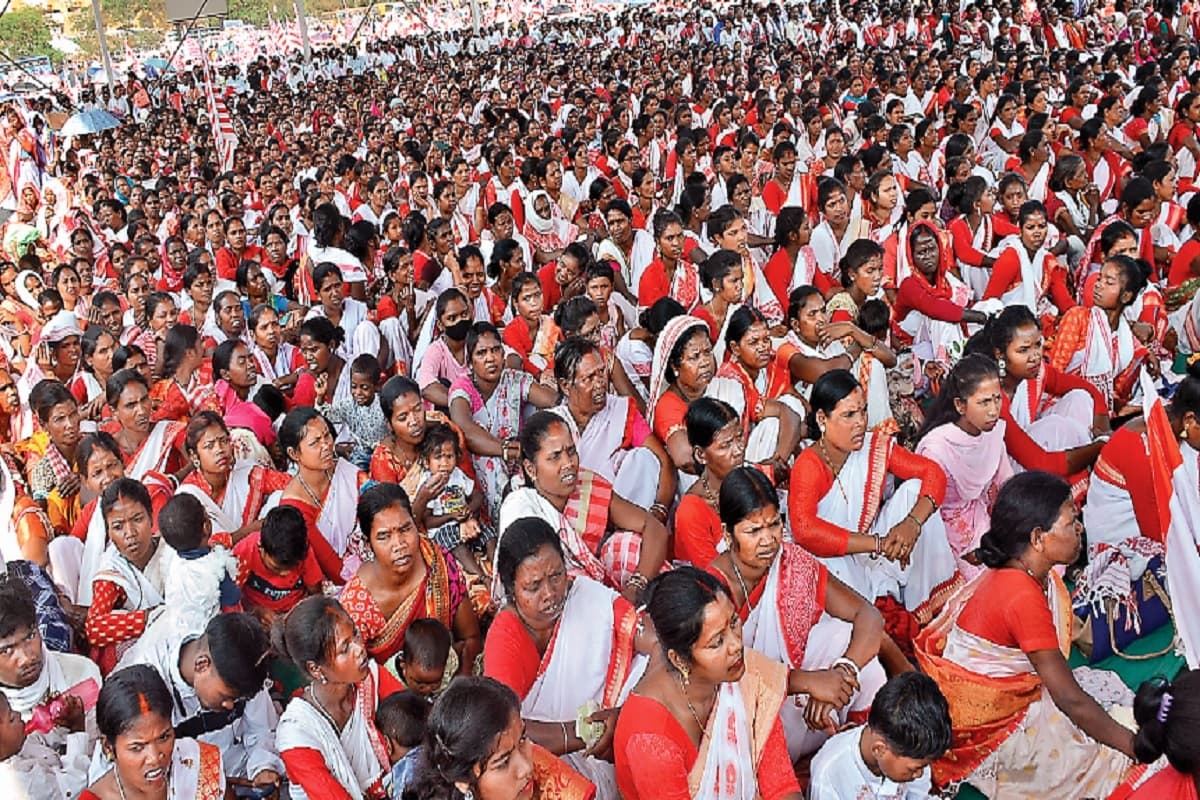 सरना धर्म कोड नहीं देने वाली पार्टियों को नहीं मिलेगा वोट, आदिवासी समाज ने भरी हुंकार