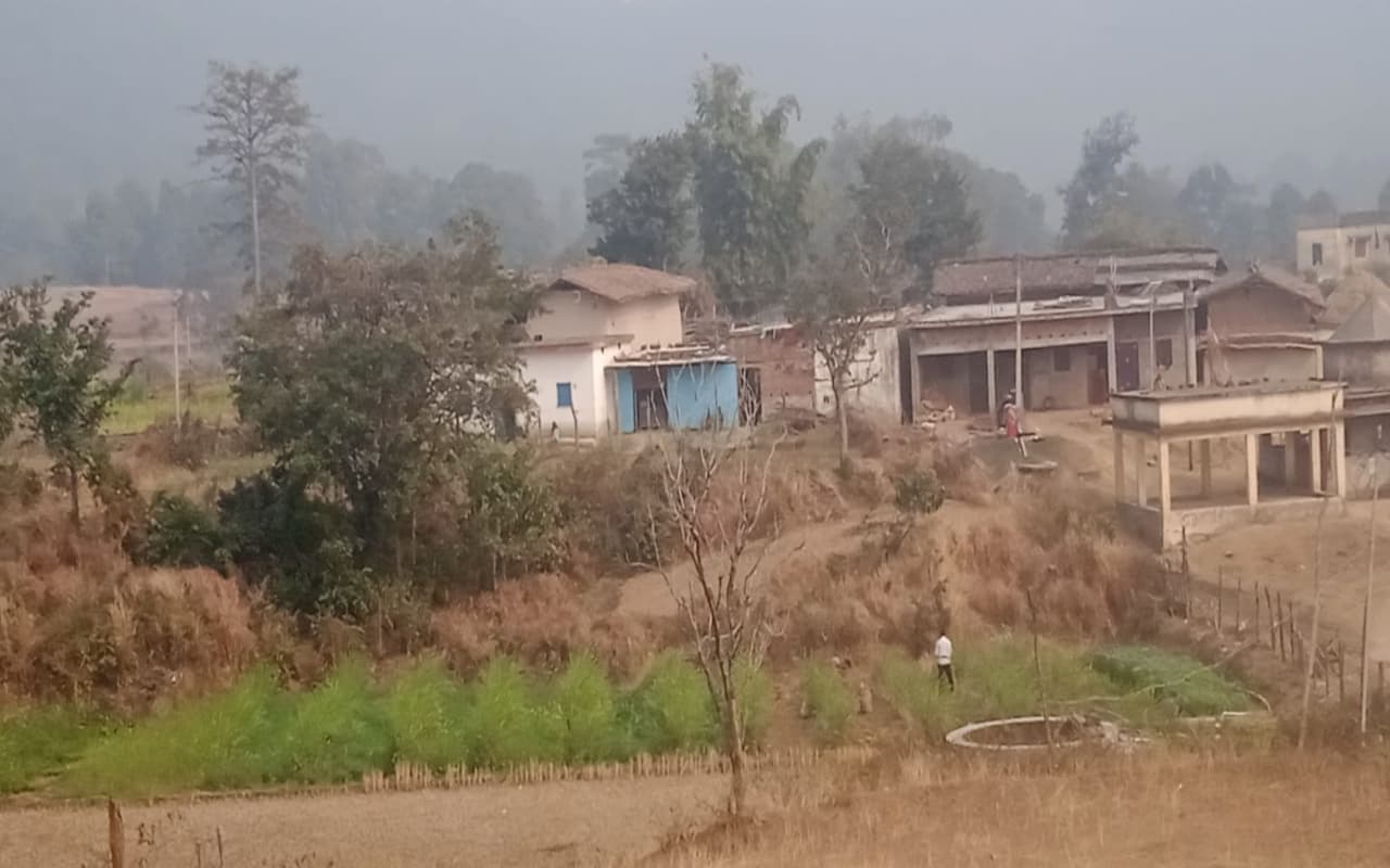 झारखंड के नक्सल प्रभावित क्षेत्र झुमरा पहाड़ में विकास से बदली सूरत,  अमन, चैन और शांति से निवास कर रहे लोग