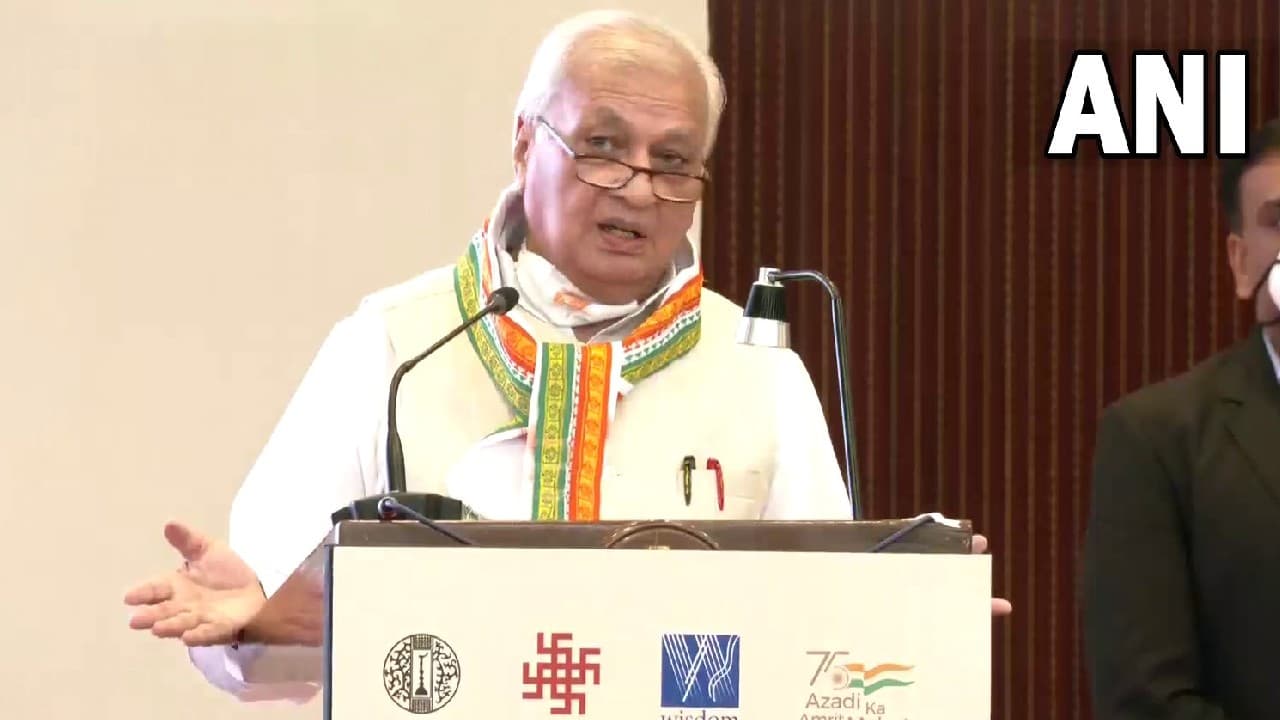 कनेक्टिंग थ्रू कल्चर के विमोचन पर आरिफ मोहम्मद खान बोले- भारत विश्व गुरु था, हमने दुनिया को दिखाया रास्ता