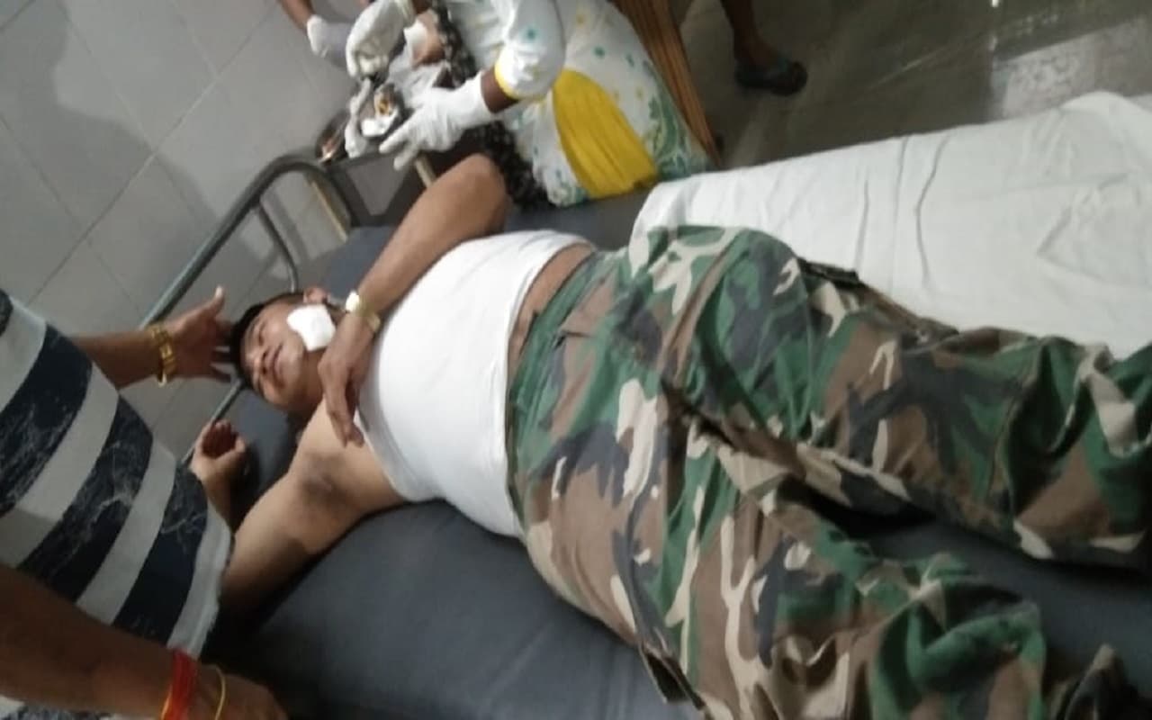 झारखंड के पूर्व उपमुख्यमंत्री सुदेश महतो सड़क हादसे में बाल-बाल बचे, एस्कॉर्ट वाहन ट्रक से टकराया, 4 घायल