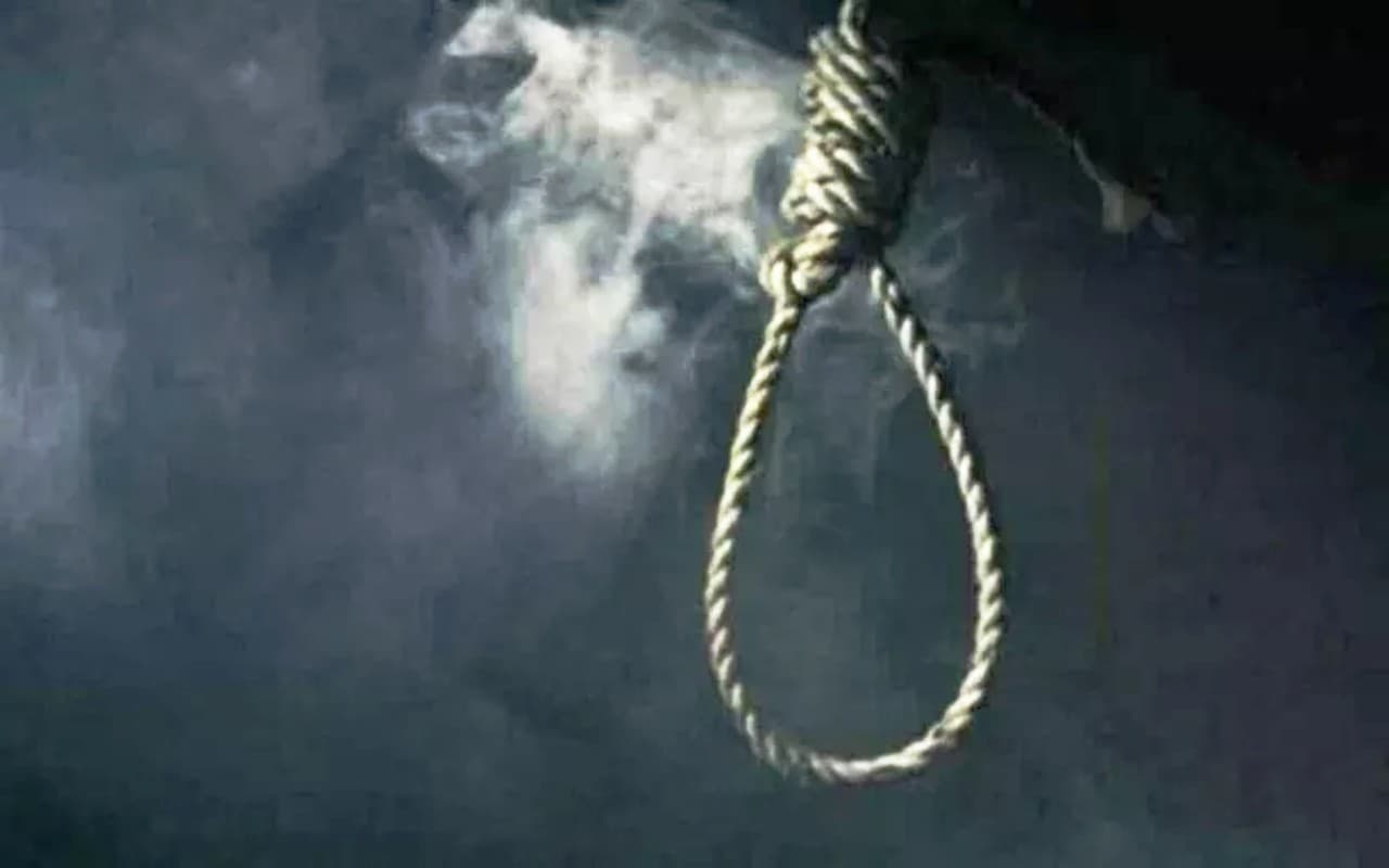 SSLNT की प्राचार्या ने कुलाधिपति से लगायी सुरक्षा की गुहार, वीडियो बनाने वाली शिक्षिका को किया चिह्नित