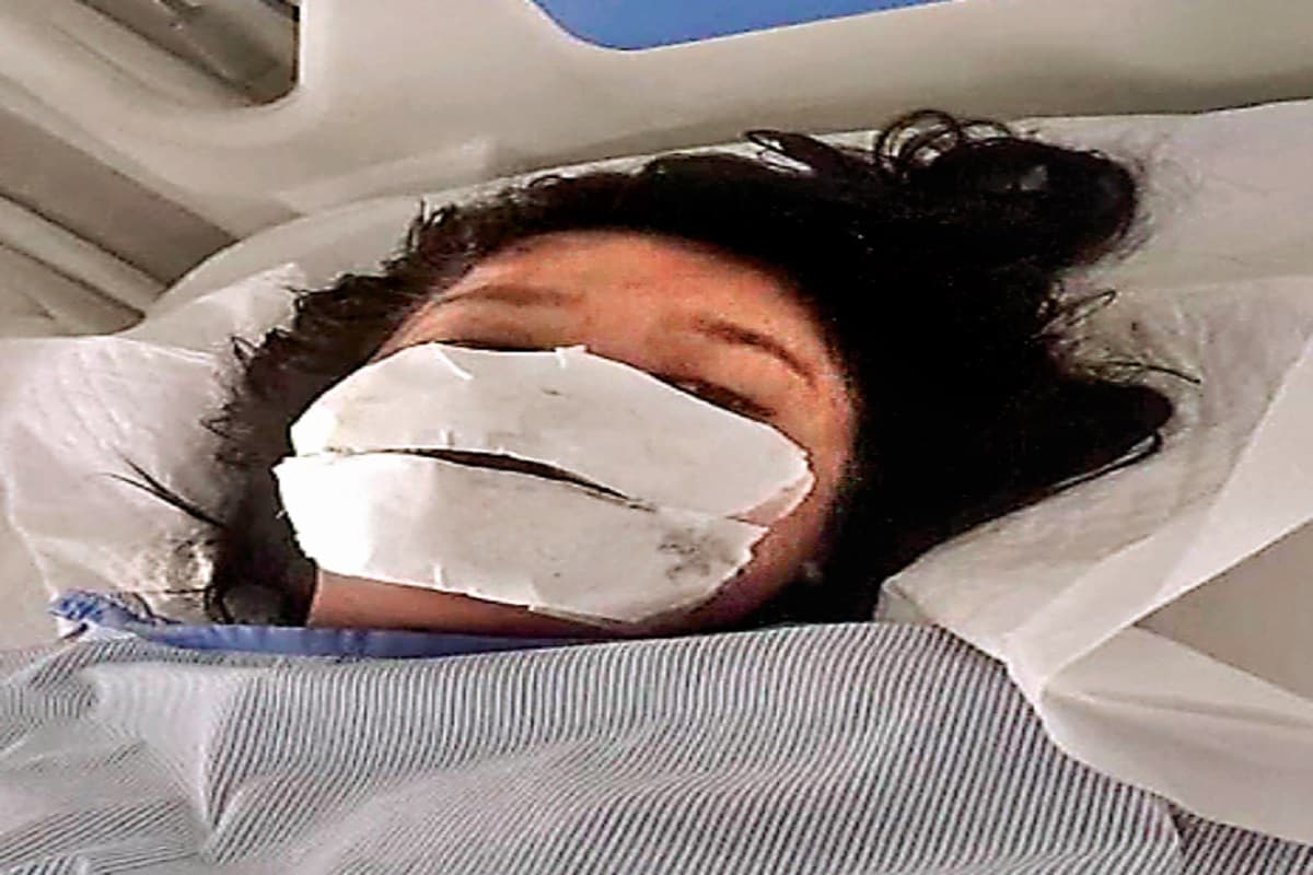 पति को छोड़कर प्रेमी से गिफ्ट में मिले मकान में रह रही थी महिला, बच्चों को बहन के घर भेजकर लगा ली फांसी