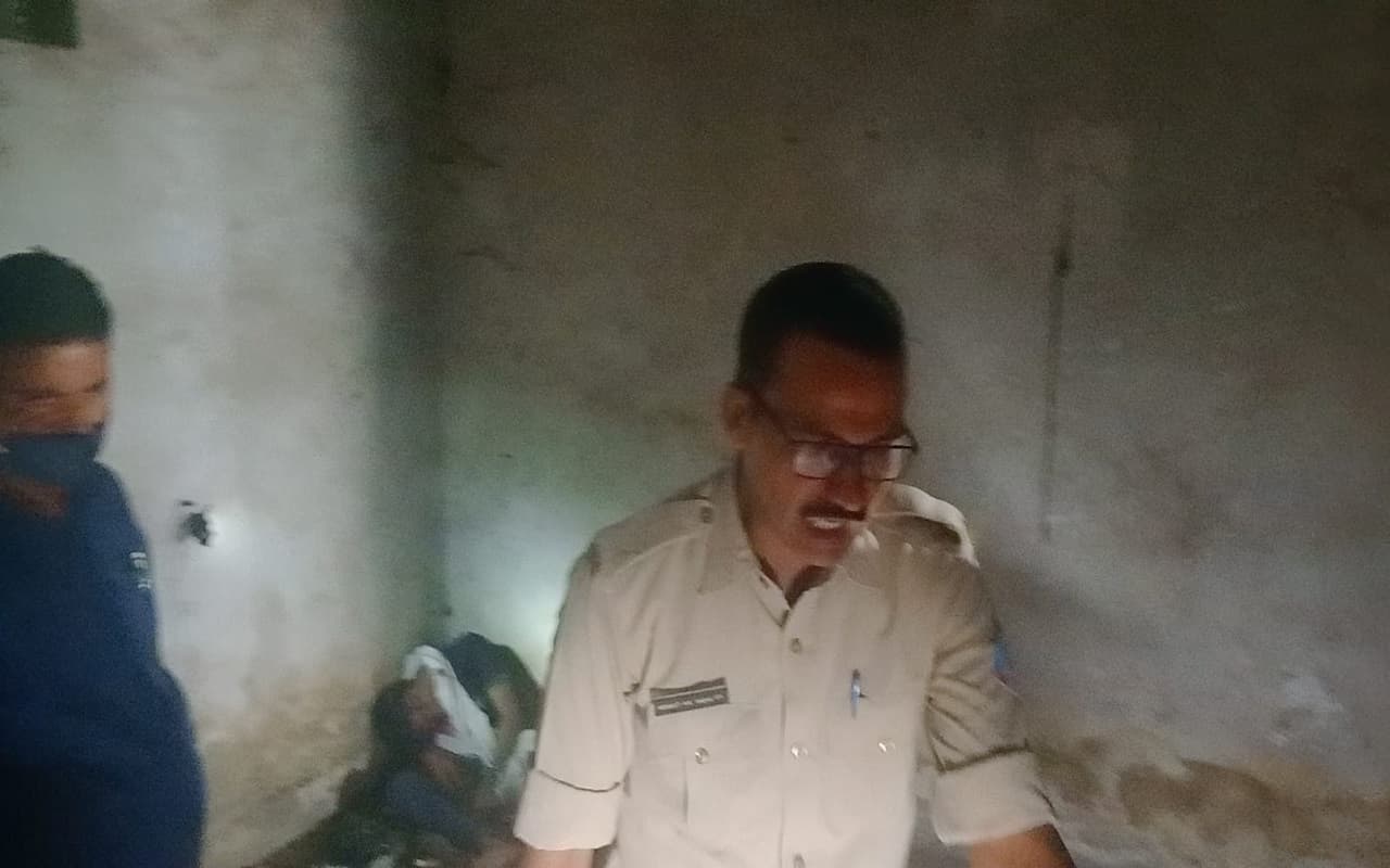 निवेदिता मर्डर केस: आरोपी ने फेसबुक लाइव आकर खुद को मारी गोली, जर्जर मकान में की खुदकुशी