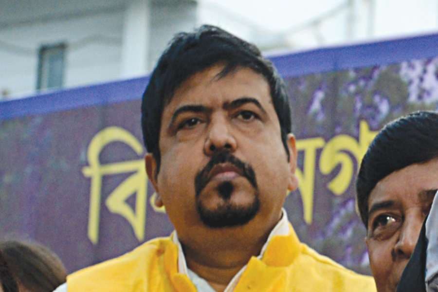 सीबीआई के नोटिस से दमकल मंत्री सुजीत बोस ने फिर किया इंकार कहा, मेरे खिलाफ रची जा रही है राजनीतिक साजिश