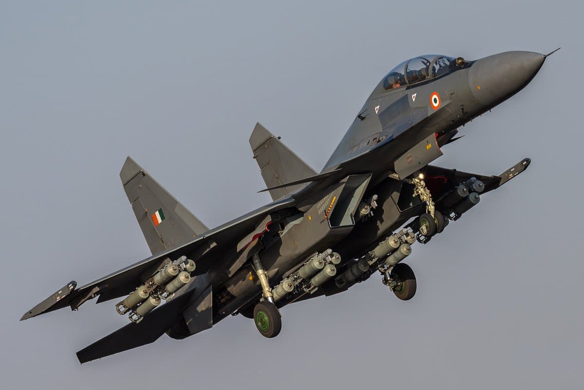 India China LAC: झड़प के बीच तवांग में IAF दिखाएगी दम, राफेल और सुखोई छूड़ा सकते हैं चीन के पसीने