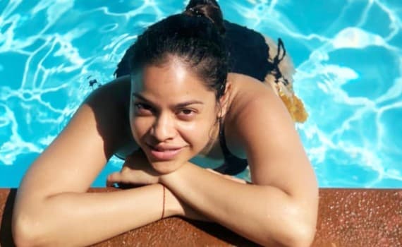 The Kapil Sharma Show की भूरी ने मोनोकिनी में शेयर की तसवीर, यूं समंदर किनारे इंज्वॉय करती दिखीं एक्ट्रेस