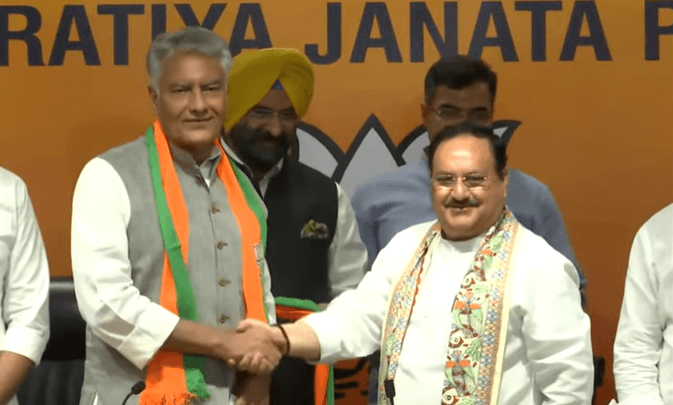 Sunil Jhakar: सुनील जाखड़ भाजपा में शामिल, तीन पीढ़ियों ने की कांग्रेस की सेवा अब..