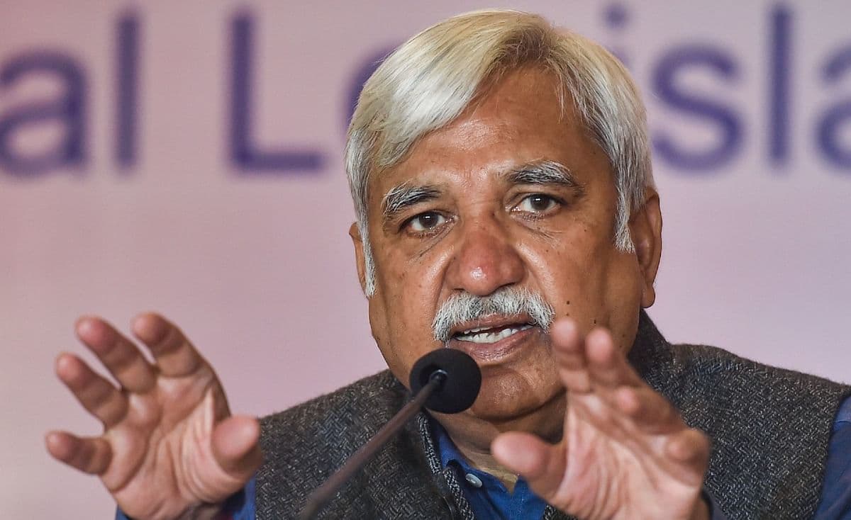 अब कहीं से भी कर सकते हैं वोट, चुनाव आयोग कर रहा है तैयारी, जानिए क्या है पहल?