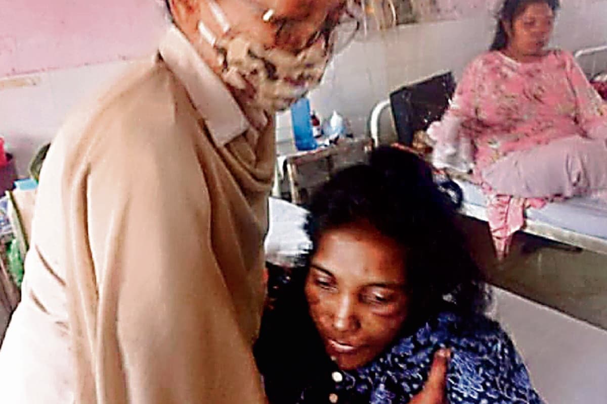 सीमा पात्रा की प्रताड़ना से कामगार सुनीता की हालत देखकर डॉक्टर सकते में, वजन 10 साल के बच्चे जितना