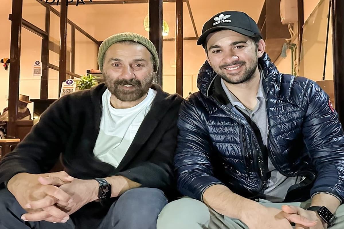 Sunny Deol के बेटे करण देओल ने की सगाई, इस दिन लेंगे सात फेरे, जानें कौन है गदर 2 एक्टर की होने वाली बहू Sunny Deol के बेटे करण देओल ने की सगाई, इस दिन लेंगे सात फेरे, जानें कौन है गदर 2 एक्टर की होने वाली बहू