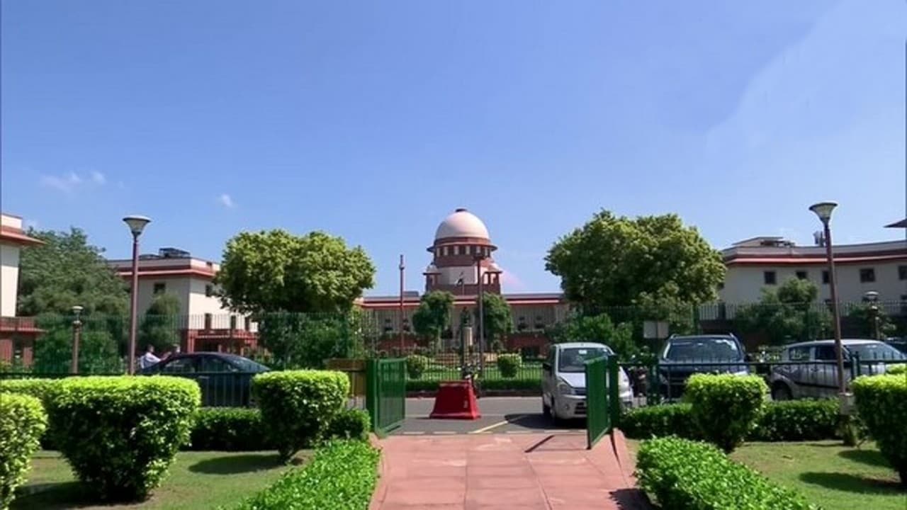 SC ने अरुण गोयल की नियुक्ति में जल्दबाजी पर उठाए सवाल, कहा- VRS लेते ही 24 घंटे में बनाए गए चुनाव आयुक्त?