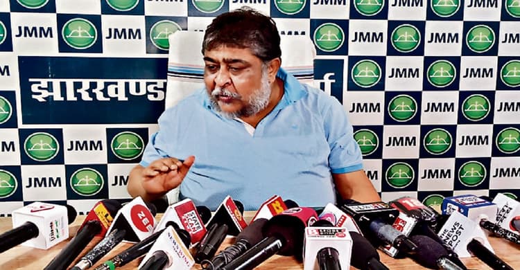 झामुमो का हमला- BJP को हजम नहीं हो रहा है आदिवासी सीएम इसलिए इडी के माध्यम से बना रही दबाव