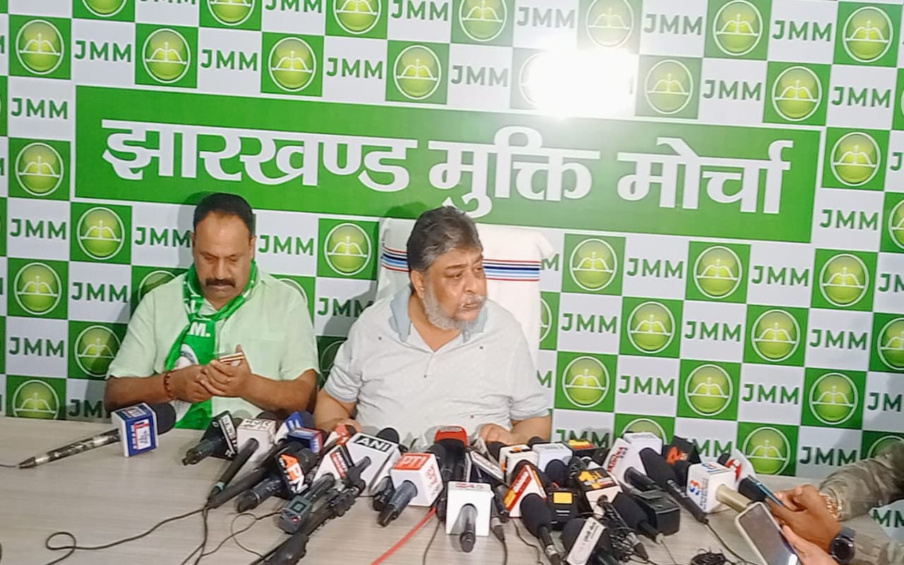 डुमरी उपचुनाव रिजल्ट : बेबी देवी की जीत पर सुप्रियो भट्टाचार्य बोले- विपक्ष के प्रलोभन को जनता ने नकारा