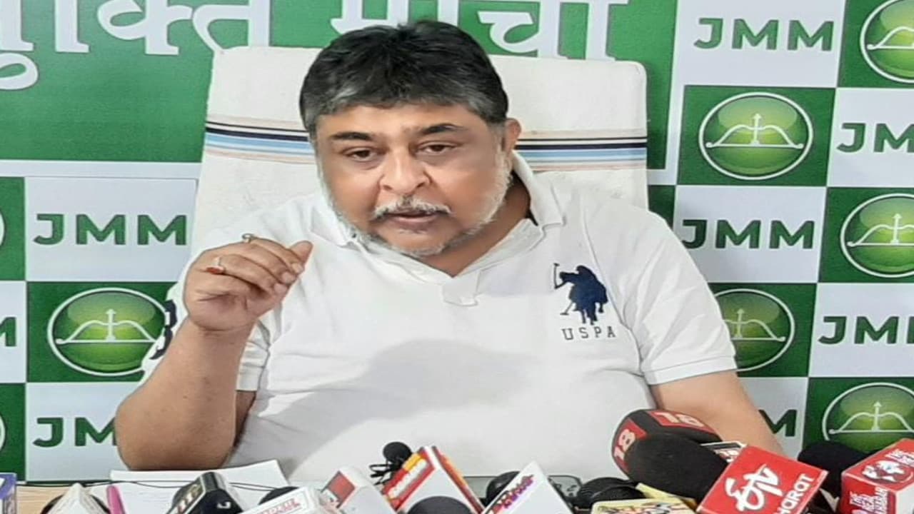 झामुमो की हुंकार- हमें छेड़ो मत, छेड़ोगे तो छोड़ेंगे नहीं, गुजरात चुनाव में भाजपा को उजागर करेगी पार्टी