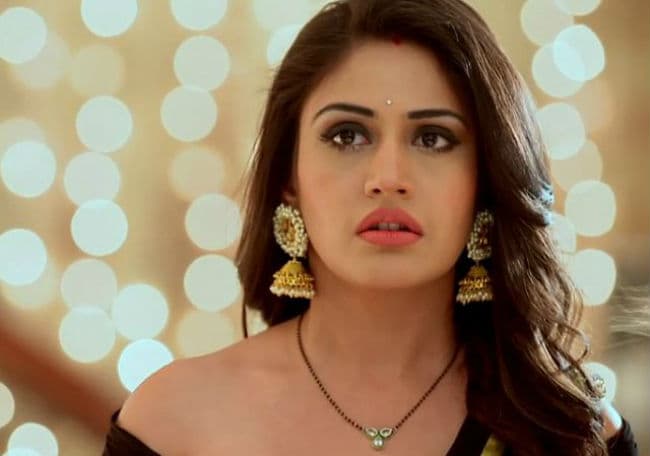 Naagin 5 : सुरभि चंदना ने शेयर किया डांस वीडियो, कैप्‍शन में लिखा - यह नागिन रुकेगी नहीं...