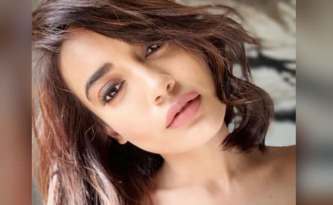 सुरभि ज्‍योति समंदर किनारे दिखीं बेहद बोल्‍ड, सोशल मीडिया पर वायरल हो रही एक्‍ट्रेस की हॉट तसवीरें