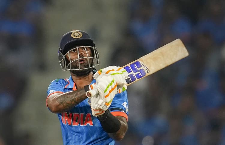 ICC T20I Rankings: सूर्यकुमार यादव नंबर एक पर बरकरार, अक्षर पटेल टॉप 5 में शामिल