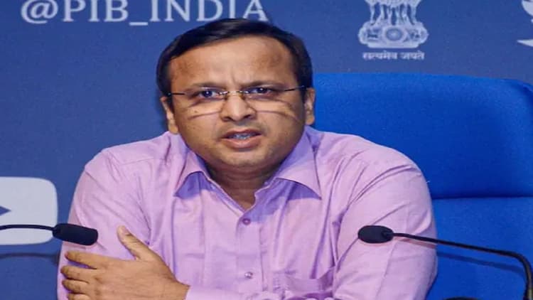 Omicron Variant: भारत से अभी खत्म नहीं हुआ ओमिक्रॉन वैरिएंट का खतरा, स्वास्थ्य मंत्रालय ने कही ये बात