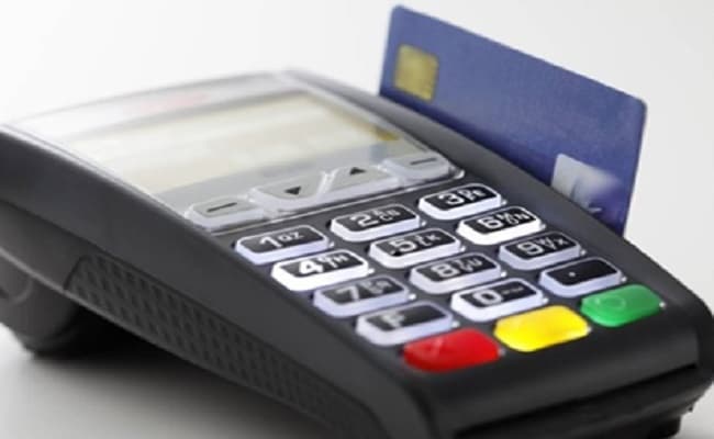 एटीएम कार्ड मांग कर निकाल लिया दस हजार, फिर हुआ कुछ ऐसा...