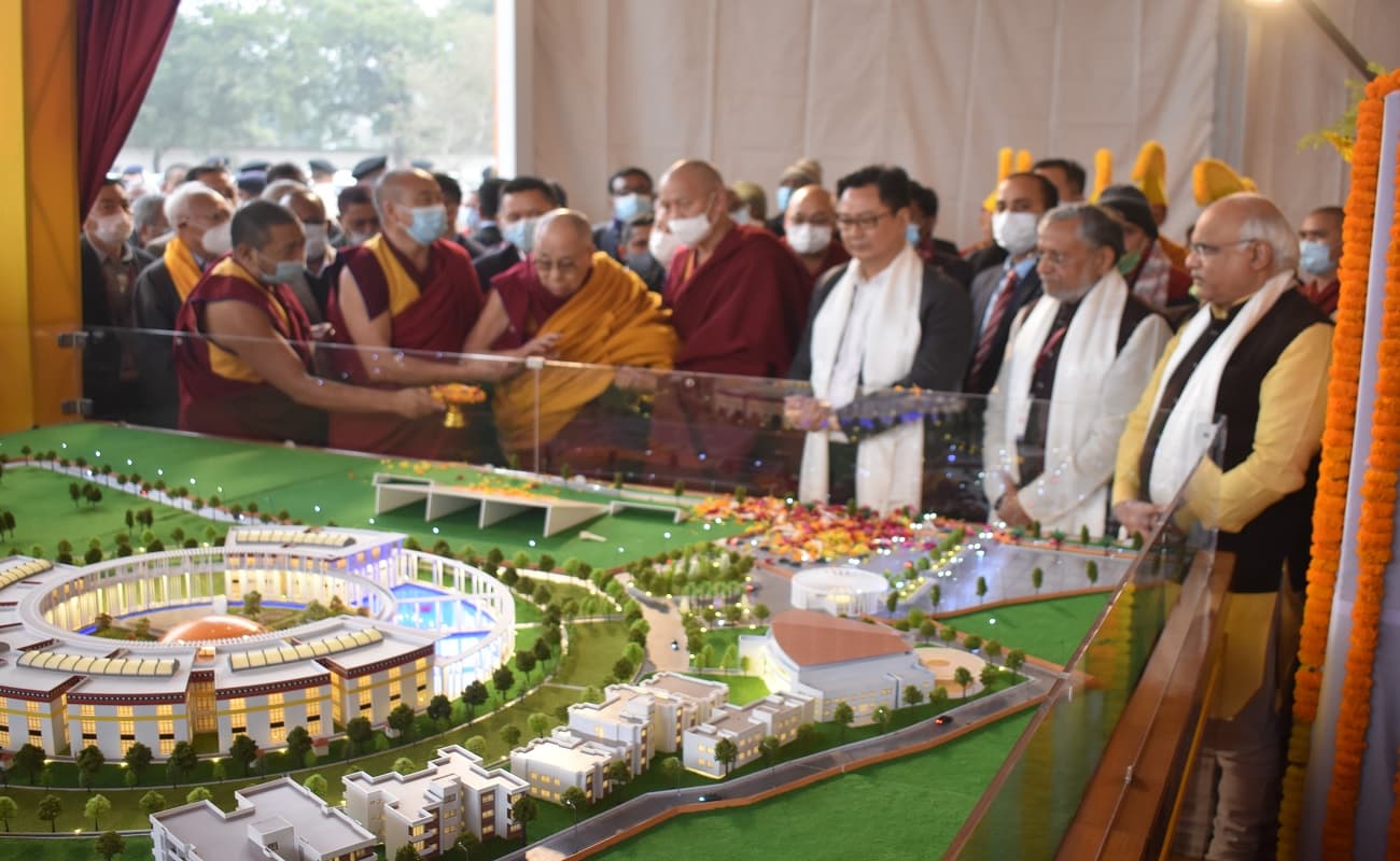 बोधगया में दलाईलामा ने 'सेंटर फॉर तिब्बत एंड इंडियन एनसिएंट विसडम' की आधारशिला रखी, किरण रिजिजू रहे मौजूद