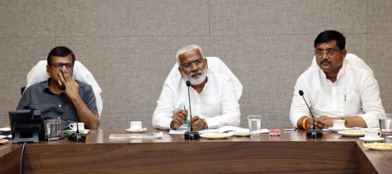 Namami Gange: गंगा व प्रदेश की सभी नदियों की ऑनलाइन होगी निगरानी