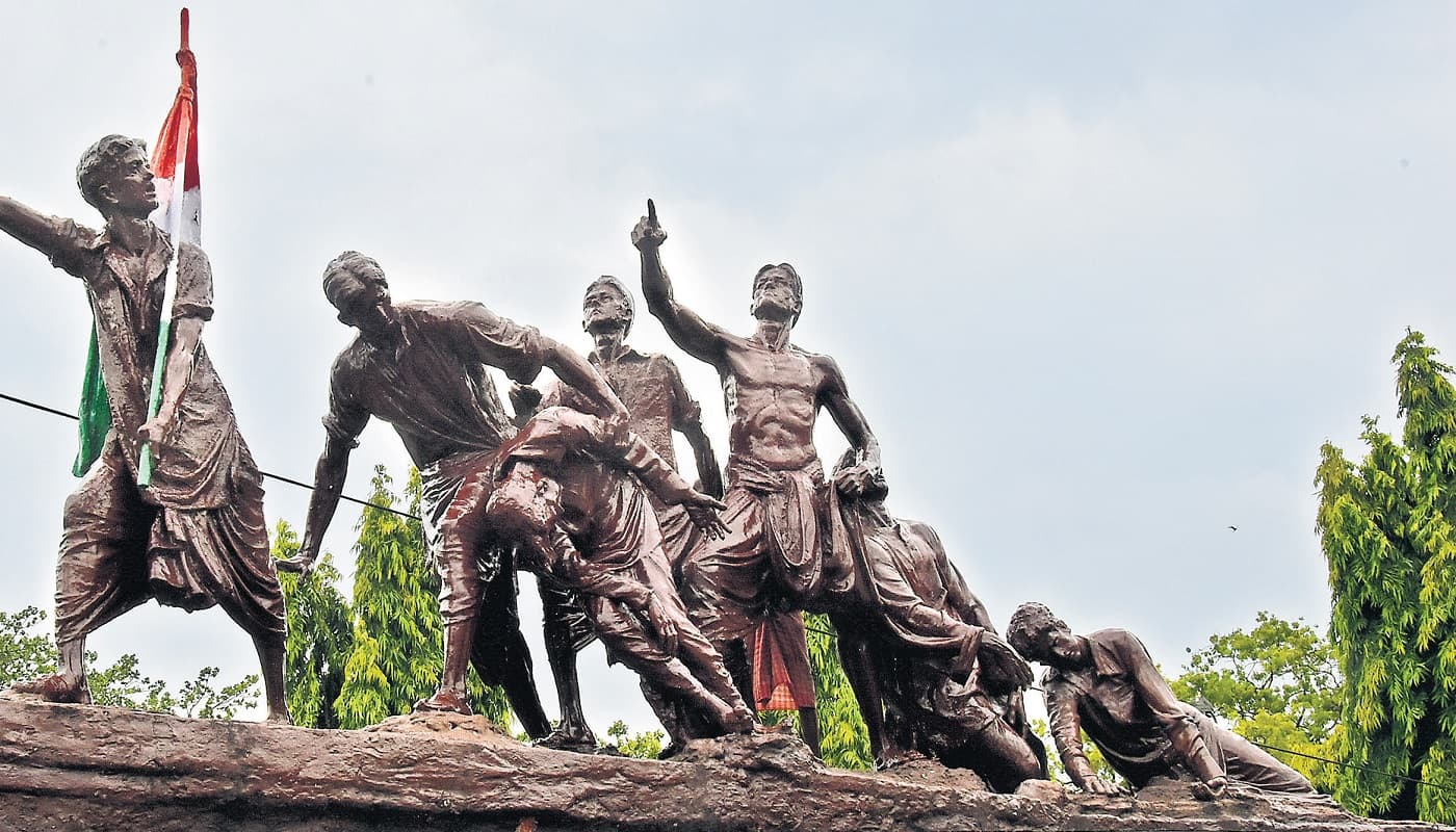 बिहार के सात सपूतों ने झंडे की शान के लिए दे दी थी जान, आज ही के दिन सचिवालय के पास हुए थे शहीद