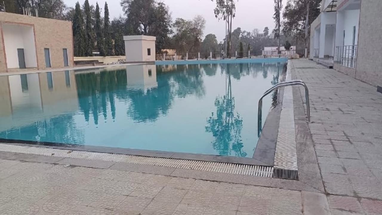 बिहार: किशोर के डूबने के मामले में स्विमिंग पूल के चार कर्मियों पर दर्ज हुआ केस, लापरवाही का आरोप
